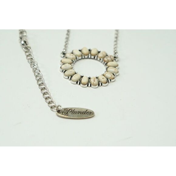 Plunder Silver Tone Ivory Marbled Faux Stone Western Style Circle Necklace - Picture 3 of 3